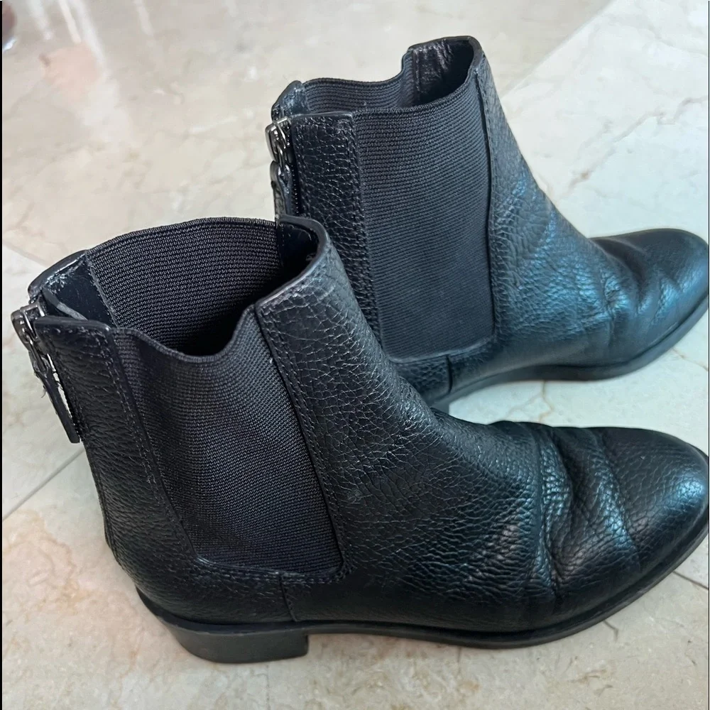 Tory Burch Booties Size 5M